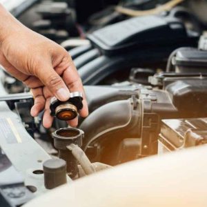 6 Penyebab Oli Mesin Mobil Cepat Habis