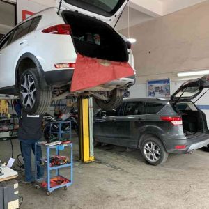 harga perbaikan mobil