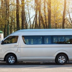 Sewa Mobil Lepas Kunci